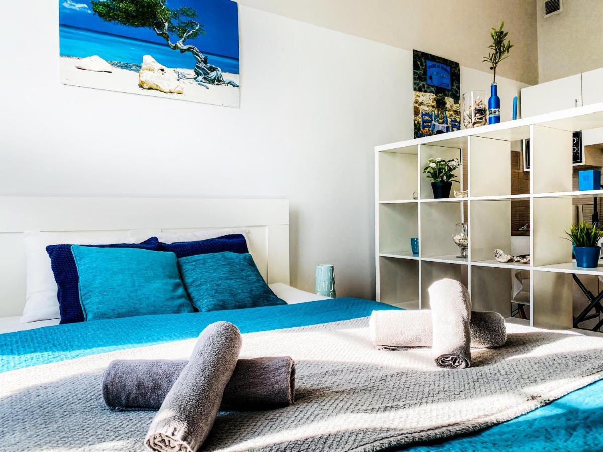 קרקוב Apartment Next To Wawel Castle, Vistula River & Old Town Cracow מראה חיצוני תמונה
