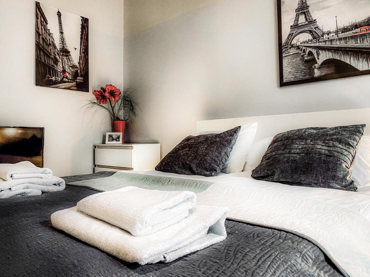 קרקוב Apartment Next To Wawel Castle, Vistula River & Old Town Cracow מראה חיצוני תמונה