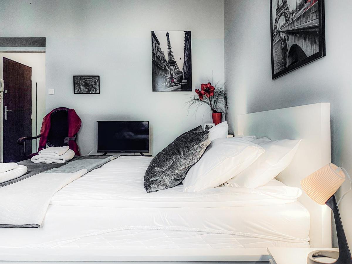קרקוב Apartment Next To Wawel Castle, Vistula River & Old Town Cracow מראה חיצוני תמונה